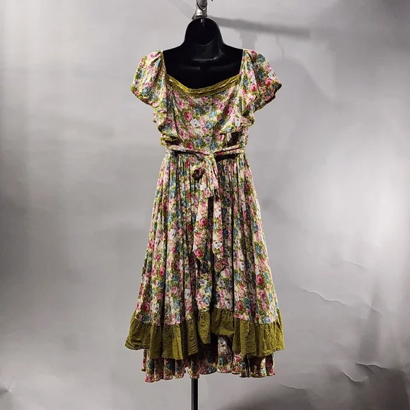 Floral Ruffle Dress with Green Accents - Picture 2 of 3